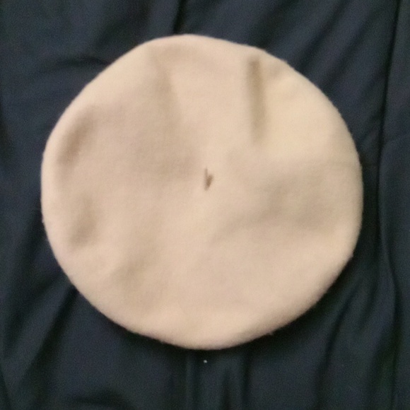 None Accessories - Camel beret